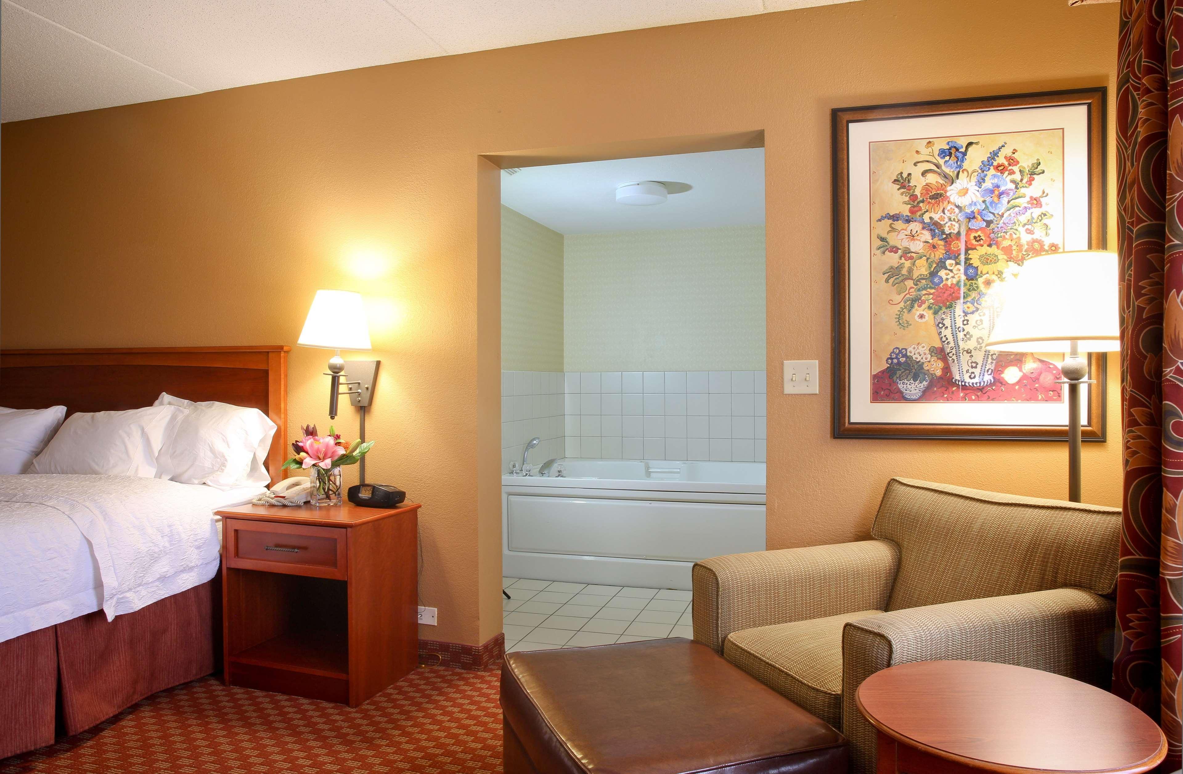 Hampton Inn Mchenry McHenry Exterior foto